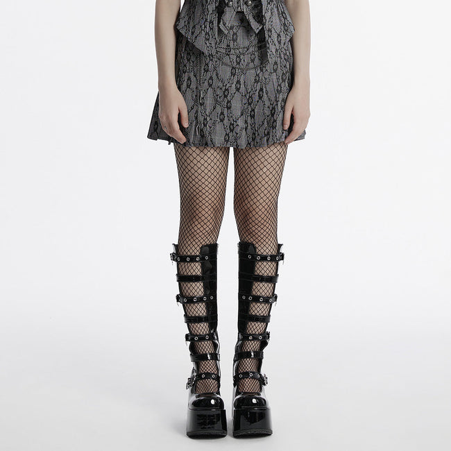 Faltenrock mit Punk-Muster