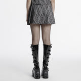 Faltenrock mit Punk-Muster