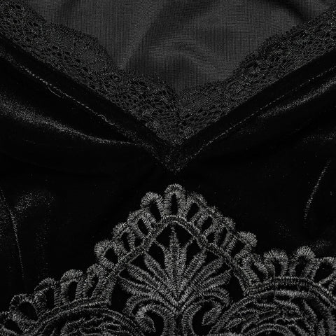 Gothic-Kleid aus Samt und Spitze mit V-Ausschnitt