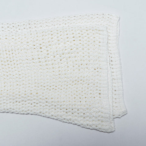 Strickkleid mit Punk-Totenkopf