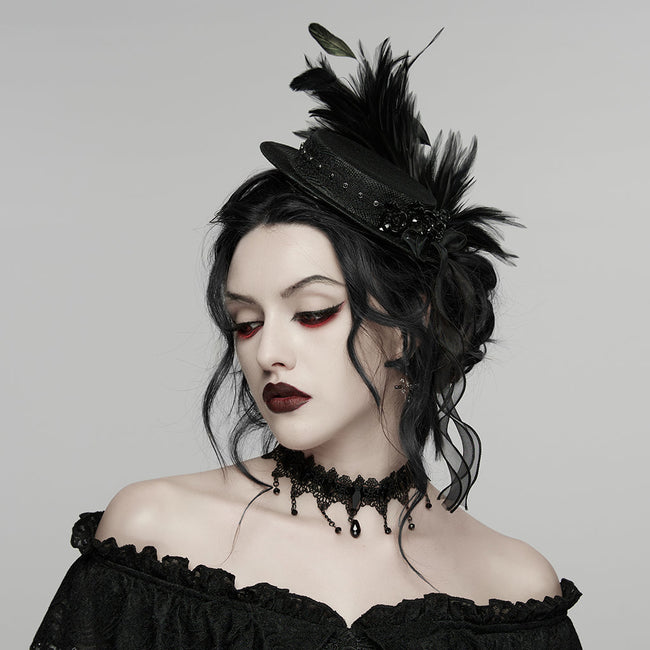 Hut im Gothic-Federband-Stil