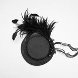 Hut im Gothic-Federband-Stil