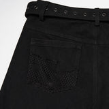 Punkige, zerrissene Jeans