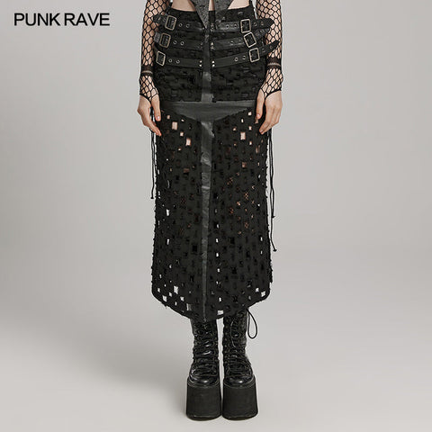 Punk-Rock mit Kreuz und ausgehöhltem Schlitz