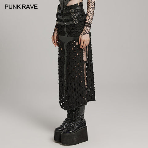 Punk-Rock mit Kreuz und ausgehöhltem Schlitz