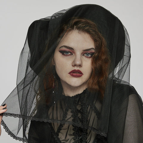 Formeller Hut aus Goth-Nietennetz