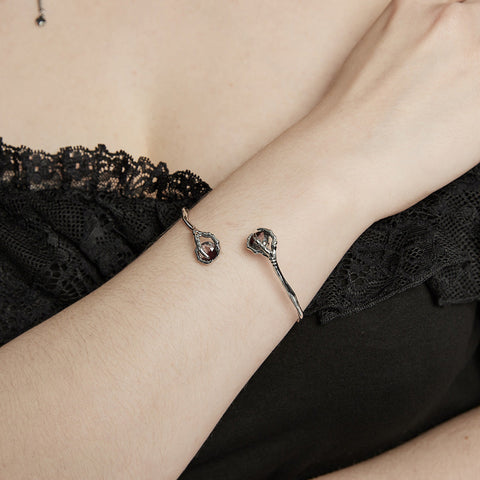 Goth Drachenklauenarmband