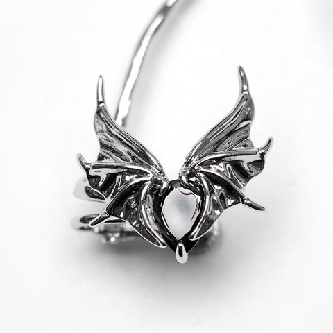 Goth Herzform Fledermaus Earbone Ohrring