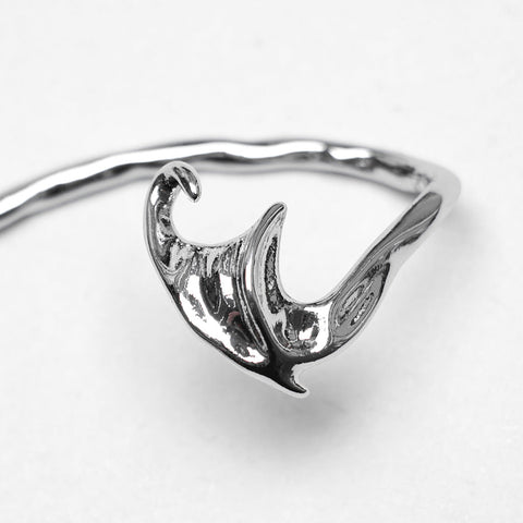 Goth Herzform Fledermaus Earbone Ohrring