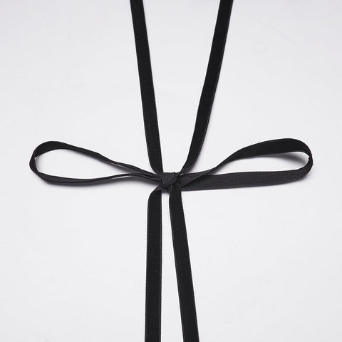 Wunderschöner, wendbarer Federschal im Gothic-Stil