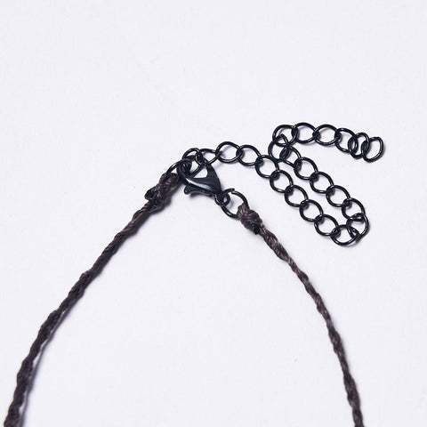 Halskette aus gewebten Naturkristallen