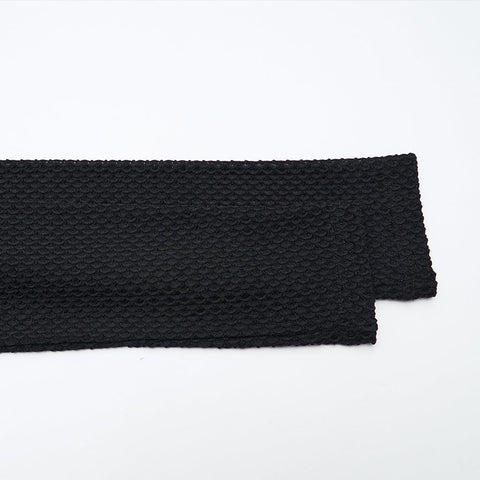 Cooles, gestreiftes, zerrissenes Punk-T-Shirt