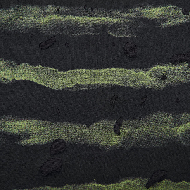 Cooles, gestreiftes, zerrissenes Punk-T-Shirt