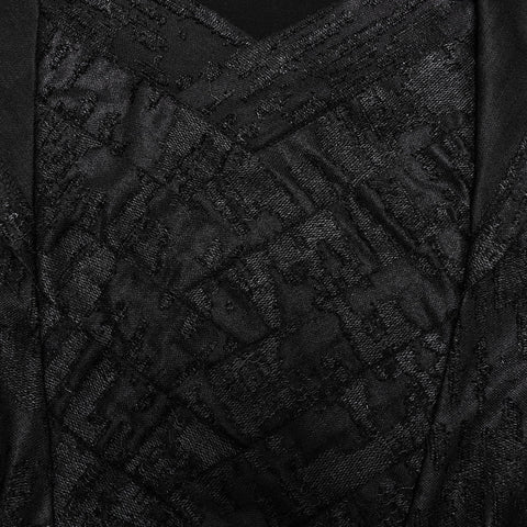 Dunkles T-Shirt mit überkreuzter Kapuze