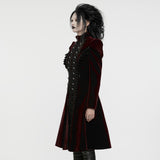 Wunderschöner symmetrischer Goth-Mantel