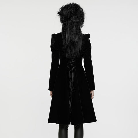 Wunderschöner symmetrischer Goth-Mantel