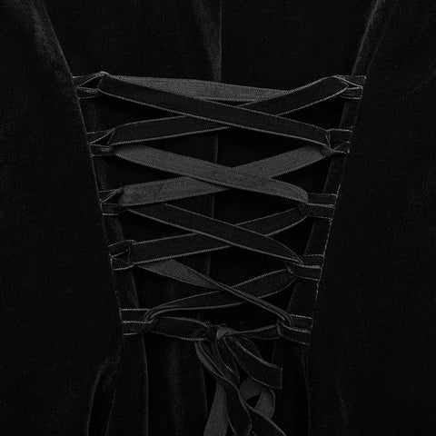 Wunderschöner symmetrischer Goth-Mantel