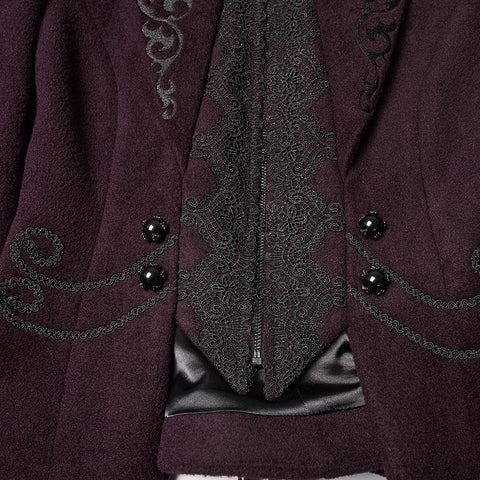 Gotischer bestickter Wollmantel