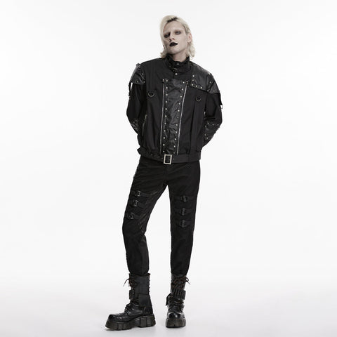 Kurze Jacke im Punk-Militärstil