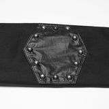 Kurze Jacke im Punk-Militärstil