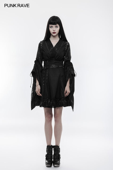 Kurzer Punkrock mit hoher Taille und abnehmbarem Ledergürtel