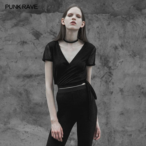 Einfaches sexy schwarzes Punk-Top-Verbandhalfter-T-Shirt mit tiefem V-Ausschnitt