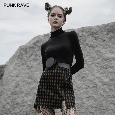 Reines, hochgeschlossenes, enges T-Shirt der dunklen Serie