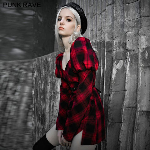 Rotes und schwarzes Plaid mit Kleid mit Prinzessinnenärmeln