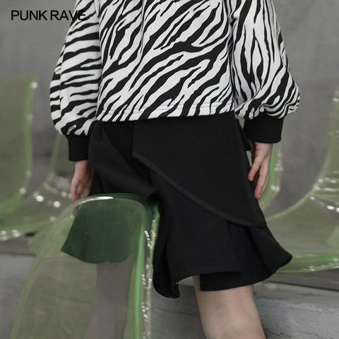 Faltenrock mit Punk-Taillensiegelung