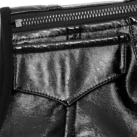 Gotisches, ausgehöhltes Kleid aus Lackleder